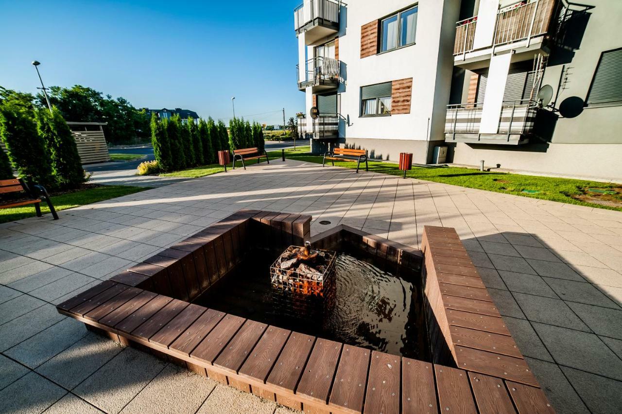 Urban Apart Uniejow Apartment Екстериор снимка