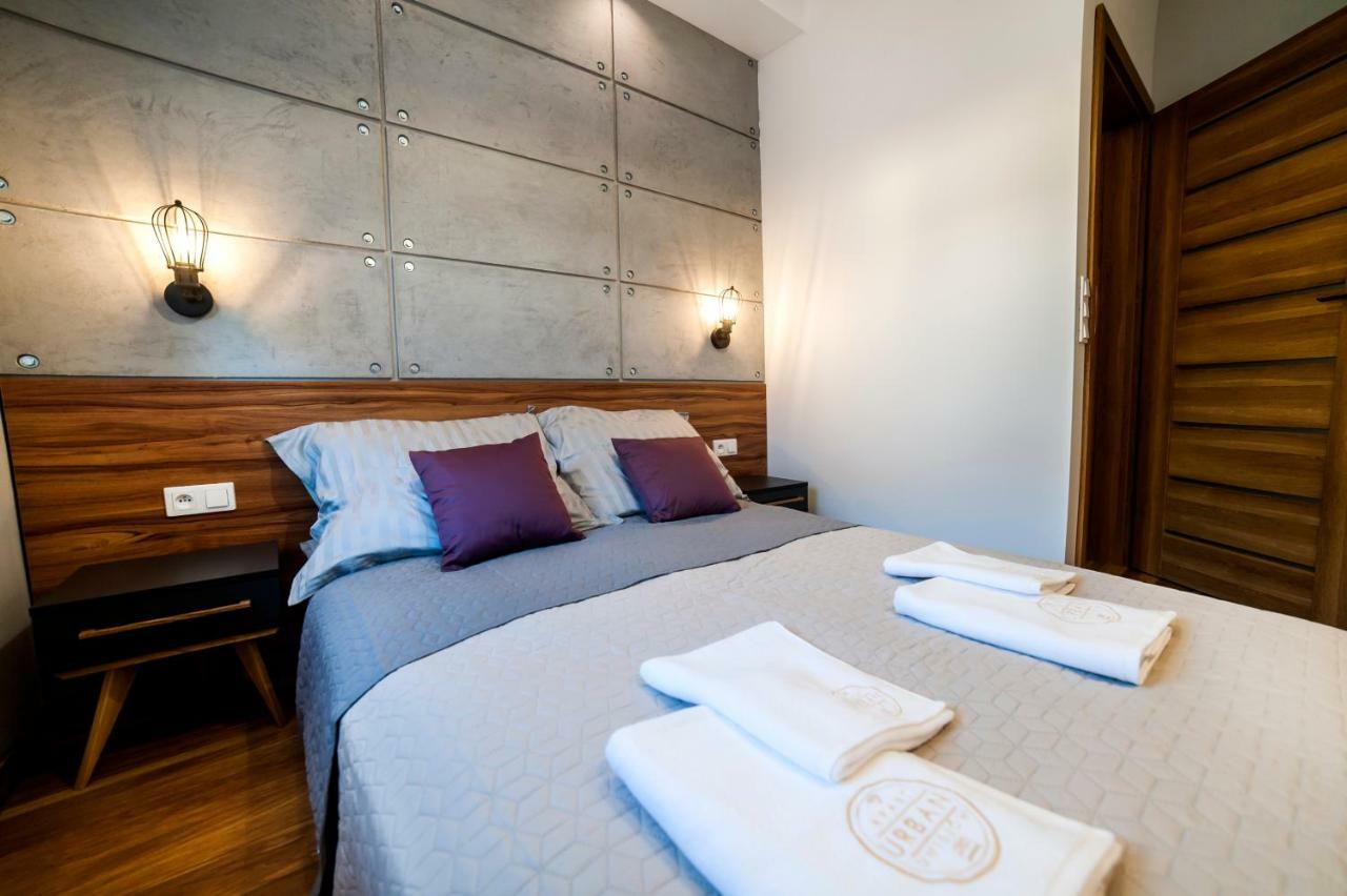Urban Apart Uniejow Apartment Екстериор снимка